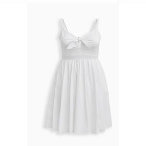 TORRID WHITE POPLIN TIE-FRONT SKATER DRESS